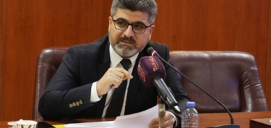 د.جەلال ئەحمەد  ئەندامی بازنەی گفتوگۆ:     ململانێێ شیعە و سوننە  بە قازانجی شیعە و بە زیانی  خاك و ناسنامەی ئێمە تەواو دەبێت