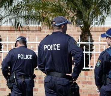 لە ئوسترالیا هێرشبەرێك بە چەقۆ چەند كەسێكی بریندار كرد