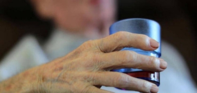 اكتشاف طفرة نادرة تقلل خطر الإصابة بمرض باركنسون إلى النصف