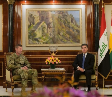 سه‌رۆك نێچيرڤان بارزانى پێشوازى له‌ شاندێكی هاوپه‌یمانان كرد