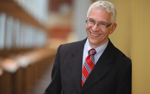 پڕۆفیسۆر لاری كاتا باكار بۆ گوڵان:     پرۆسەی حوكمڕانی لەسەر ئاستی جیهان ڕووبەڕووی ئاڵنگاری بووەتەوە