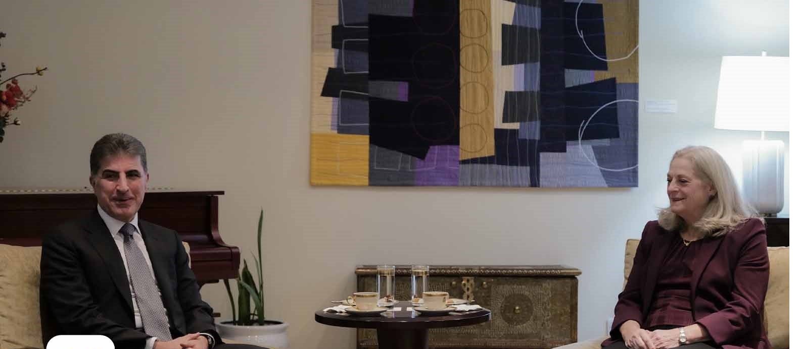 رئيس إقليم كوردستان يجتمع مع السفيرة الأمريكية في العراق