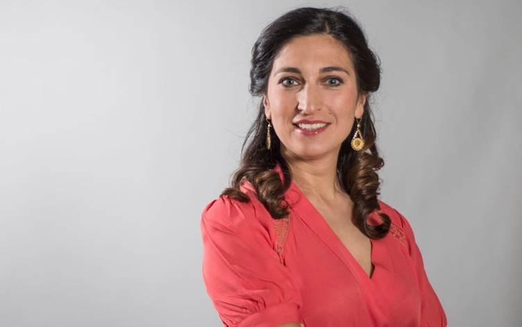 Wezîra Kurd bersiva heqaretekê da: Pezkoviya Kurd e