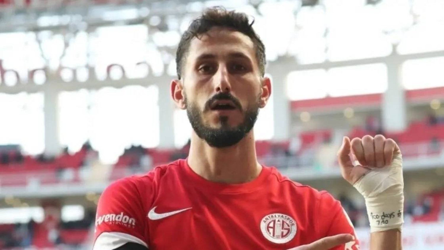 اعتقال لاعب كرة قدم إسرائيلي في تركيا بتهمة دعم الحرب في غزة