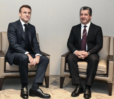 ســـه‌رۆكــى حـــکـــوومــەتــی هه‌رێمى كوردستان له‌ داڤۆس، له‌گەڵ ئيمانوێل ماكڕۆن، سه‌رۆكى فه‌ره‌نسا کۆبووەوە.