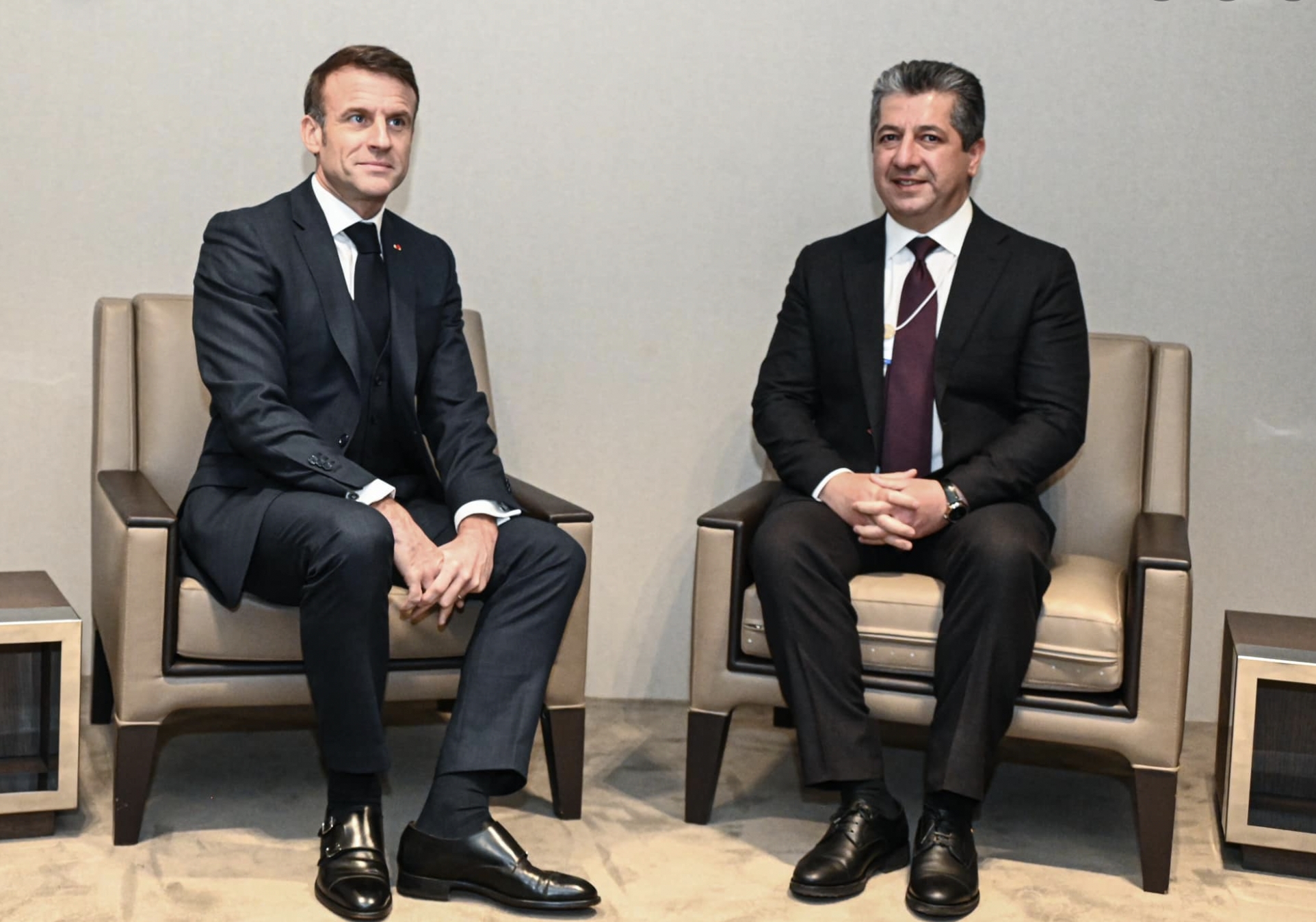 ســـه‌رۆكــى حـــکـــوومــەتــی هه‌رێمى كوردستان له‌ داڤۆس، له‌گەڵ ئيمانوێل ماكڕۆن، سه‌رۆكى فه‌ره‌نسا کۆبووەوە.