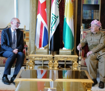 ســــەرۆک بـــارزانی پێشوازی لە باڵیۆزی بریتانیا لە عێراق دەکات