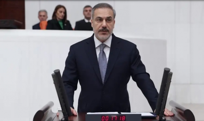 Wezîrê Derve yê Tirkiyê gef li YNKê xwarin