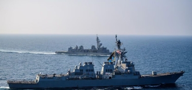 Amerîka keştiyeke Îranî ji nav bir