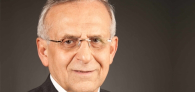 پـــڕۆفیسۆر هوشەنگ ئەمیر ئەحمەدی بۆ گوڵان:     لە ئێستادا دروستكردنی ڕێڕەوی (هیندستان - سعودیە – ئیسرائیل) لە نوكتە دەچێت