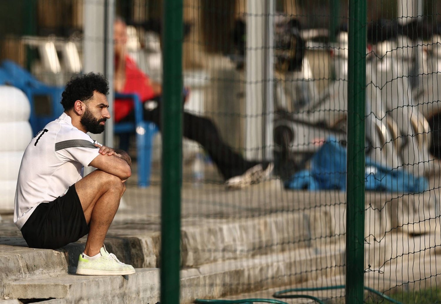 صلاح قبل مغادرته معسكر مصر: سنفوز بـ«أفريقيا» عاجلاً أم آجلاً