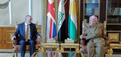 ســەرۆک بـــارزانـــی پێشوازی لە باڵیۆزی بریتانیا لە عێراق دەکات