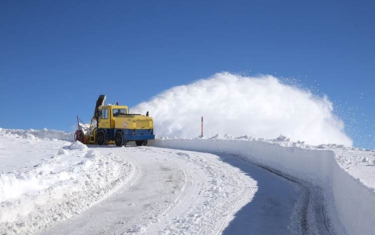 Li Bakurê Kurdistanê rêyên 1036 gundan hatin girtin