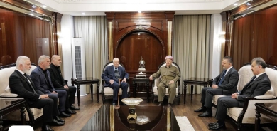 الرئيس بارزاني يستقبل عائلة الشهيد بيشرو دزيي