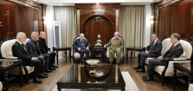 Serok Barzanî li gel malbeta şehîd Pêşrew Dizeyî civiya