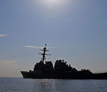 حوسییەکان: کەشتییەکی ئەمریکیمان لە کەنداوی عەدەن کردە ئامانج