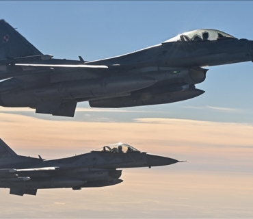 فڕۆکە جەنگییەکانی ئەمریکا بەسەر سنووری ئوردن و سوریادا دەفڕن