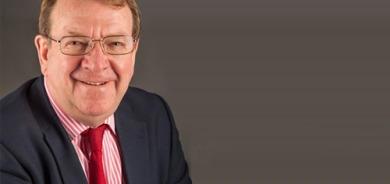 ستروان ستیڤێنسۆن  سەرۆكی لێژنەی بەدیهێنانی دادپەروەری بۆ پاراستنی ئازادییە سیاسییەكان، بۆ گوڵان:  ئێران بە دۆخێكی ناوخۆیی لەرزۆكدا تێپدەپەڕێت و نمایشێكی نائومێدانەی هێز دەكات