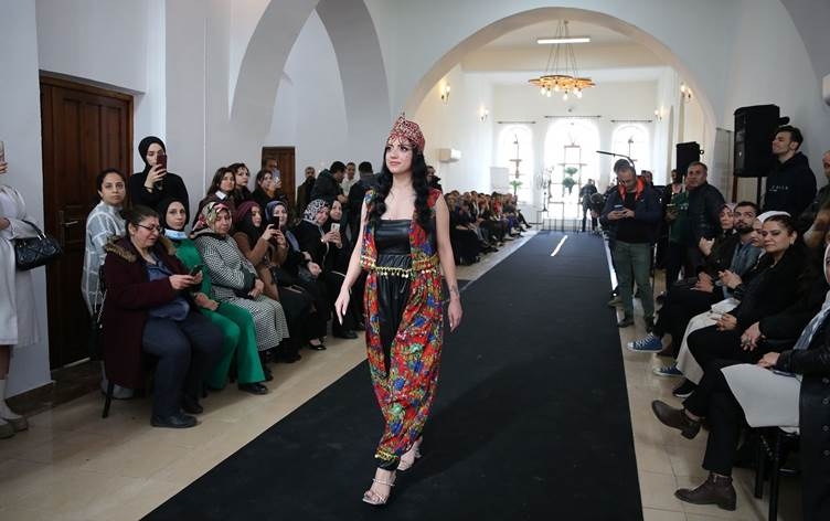 Li Amedê defileya cil û bergan hat lidarxistin