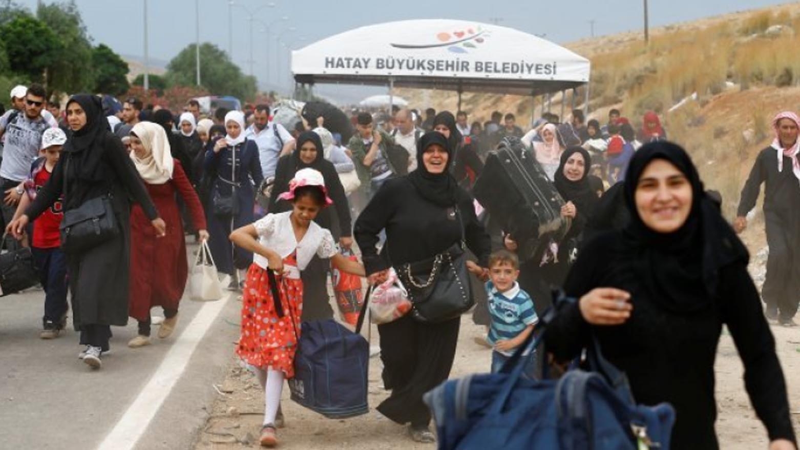 Wezîrê Navxwe yê Tirkiyeyê: 82 hezar penaberên Sûriyeyî vegeriyane welatê xwe