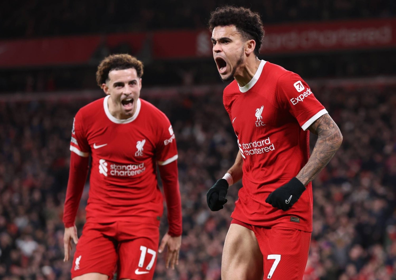 الدوري الإنجليزي: ليفربول يعزز صدارته برباعية نارية في تشيلسي