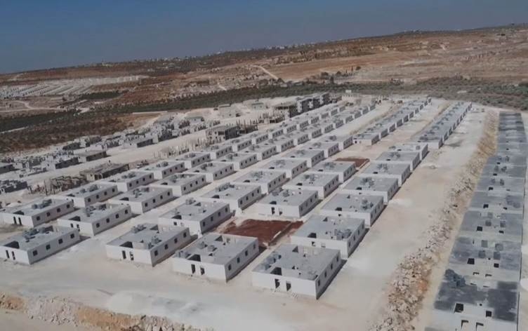 EFRÎN - Li ser Goristana Şehîdan xanî tên avakirin