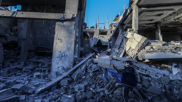 ژمارەی قوربانیانی هێرشەکانی ئیسرائیل بۆ سەر غەززە بۆ ٢٧ هەزار و ٣٦٥ کەس زیادی کردووە