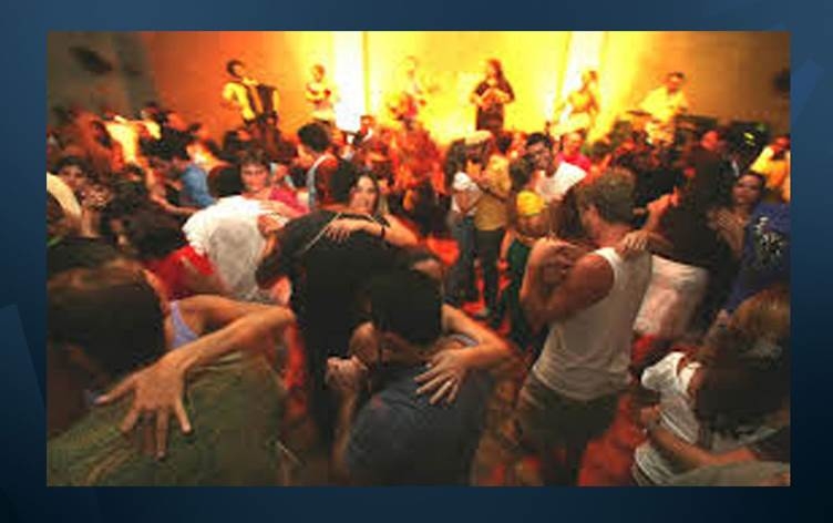 53 jinên ji dawetekê vedigeriyan hatin revandin