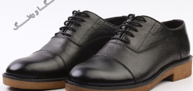 پێڵاوی چەرمی ڕەش بۆ پیاوان