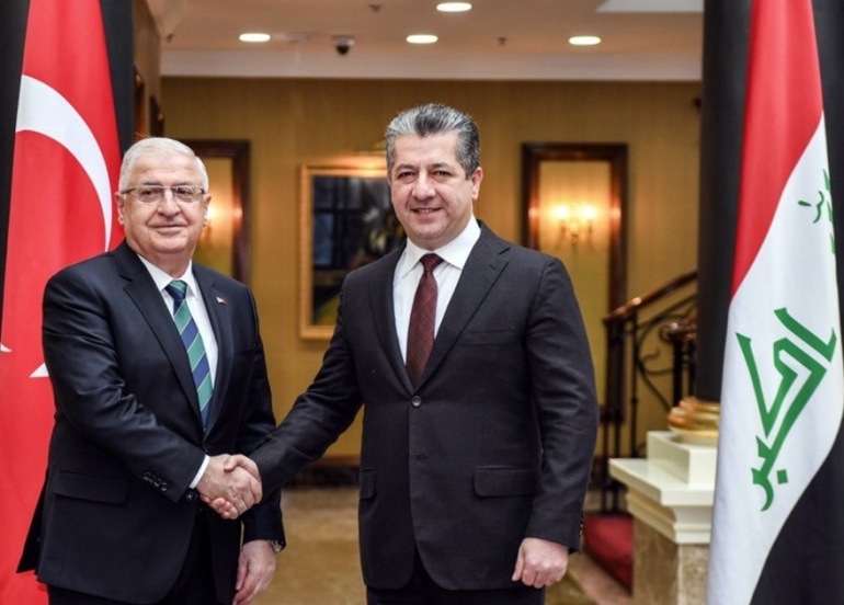 ســـەرۆكی حكوومەتی هەرێمی كوردستان، پێشوازیی لە وەزیری بەرگریی توركیا كرد و چەند بابەتێكیان تاوتوێ كرد.