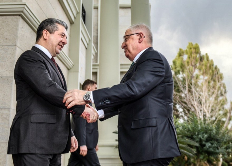 ســـەرۆكی حكوومەتی هەرێمی كوردستان، پێشوازیی لە وەزیری بەرگریی توركیا كرد و چەند بابەتێكیان تاوتوێ كرد.