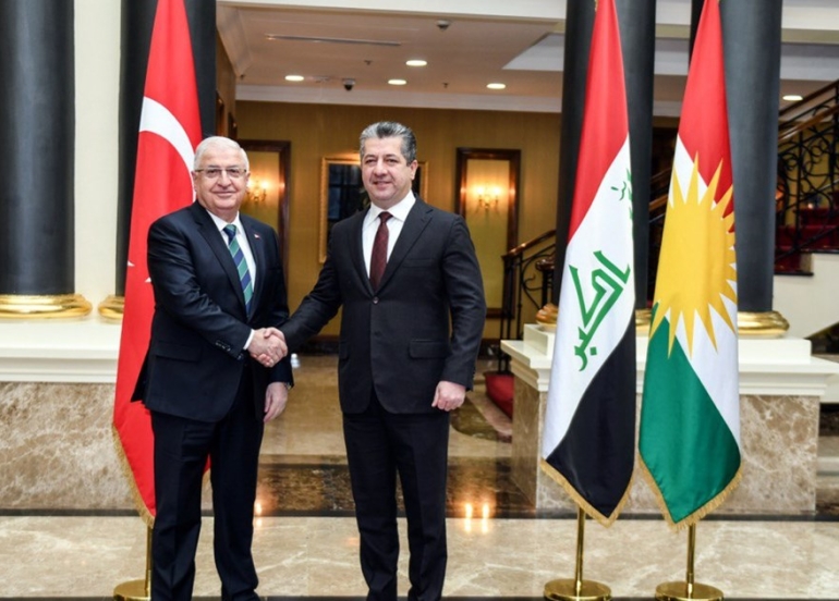 ســـەرۆكی حكوومەتی هەرێمی كوردستان، پێشوازیی لە وەزیری بەرگریی توركیا كرد و چەند بابەتێكیان تاوتوێ كرد.