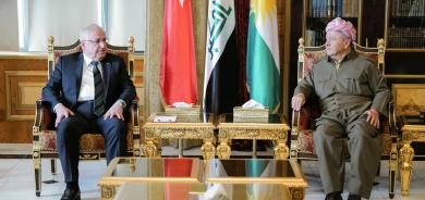 ســـەرۆك بـــارزانـــی پێشوازی لە وەزیری بەرگریی توركیا دەكات