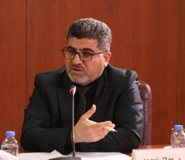 د.جەلال ئەحمەد  ئەندامی بازنەی گفتوگۆ:     عێراق دەوڵەتێكی شكستخواردووە، لەبەر ئەوەی هەیبەتی ناوخۆیی و دەرەكیی لە دەست داوە