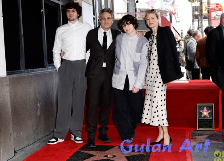 مارك رۆفالۆ لە ڕێڕەوی ناوداران لە هۆڵیوود ئەستێرەیەكی پێبەخشرا