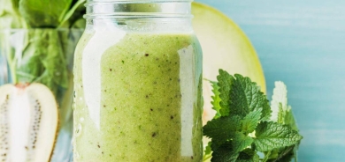 دراسة تحذر: بعض عصائر الخضار الورقية يسبب أمراض الكلى !؟