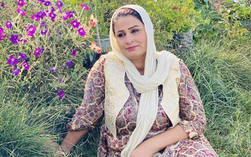 ســەنــا تـــەهـــا :  پێویستە ئافرەت پشت بە تواناكانی خۆی ببەستێت و چاوەڕوان نەبێت یەكێك یارمەتی بدات