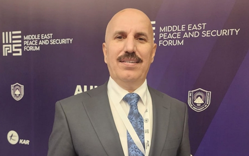 سوبحی مەندەلاوی  كەسایەتیی ناسراوی كوردی فەیلی بۆ گوڵان:     مەلا مستەفا بارزانی  پارێزەر و داكۆكیكاری  ماف و داخوازییەكانی  كوردانی فەیلی بوو   