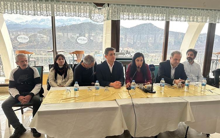 Li Dêrsimê ji bo hilbijartinan 6 partî bûn yek