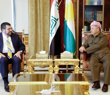 ســـەرۆك بــارزانــــی پێشوازی لە باڵیۆزی ئەمەریكا لە عێراق بە وەكالەت دەكات