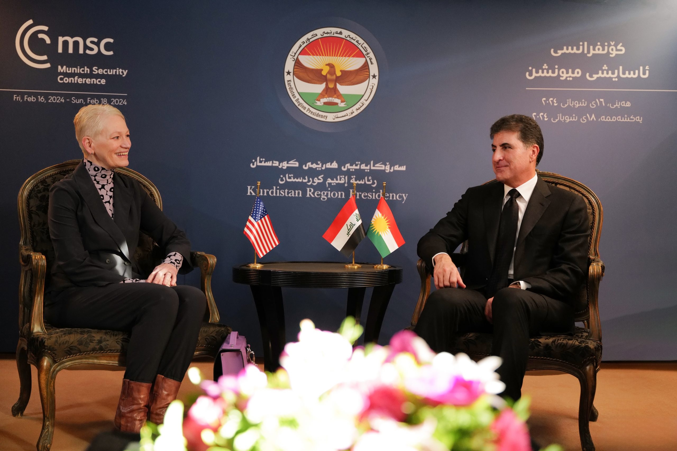 سه‌رۆك نێچيرڤان بارزانى و ياريده‌ده‌رى وه‌زيرى به‌رگريى ئه‌مه‌ريكا كۆبووه‌نه‌وه‌