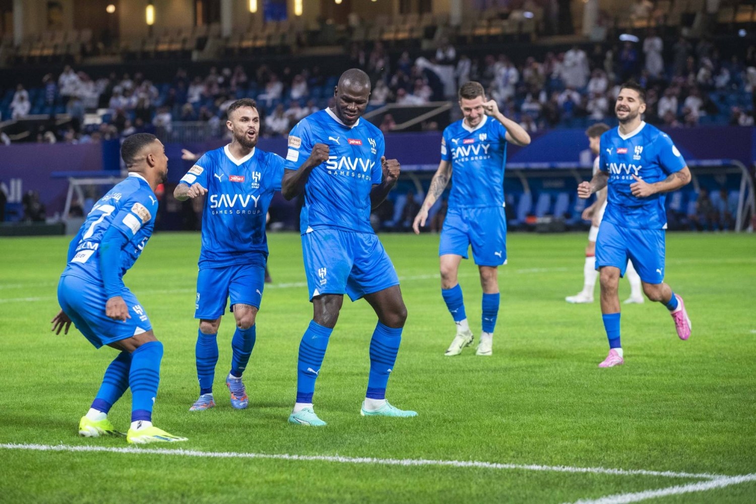 قطار الهلال السريع يضرب بالثلاثة... ويواصل رحلته نحو اللقب