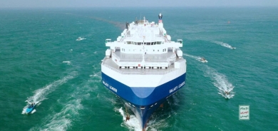 هيئة بحرية بريطانية تؤكد تعرض سفينة لانفجار قرب سواحل اليمن