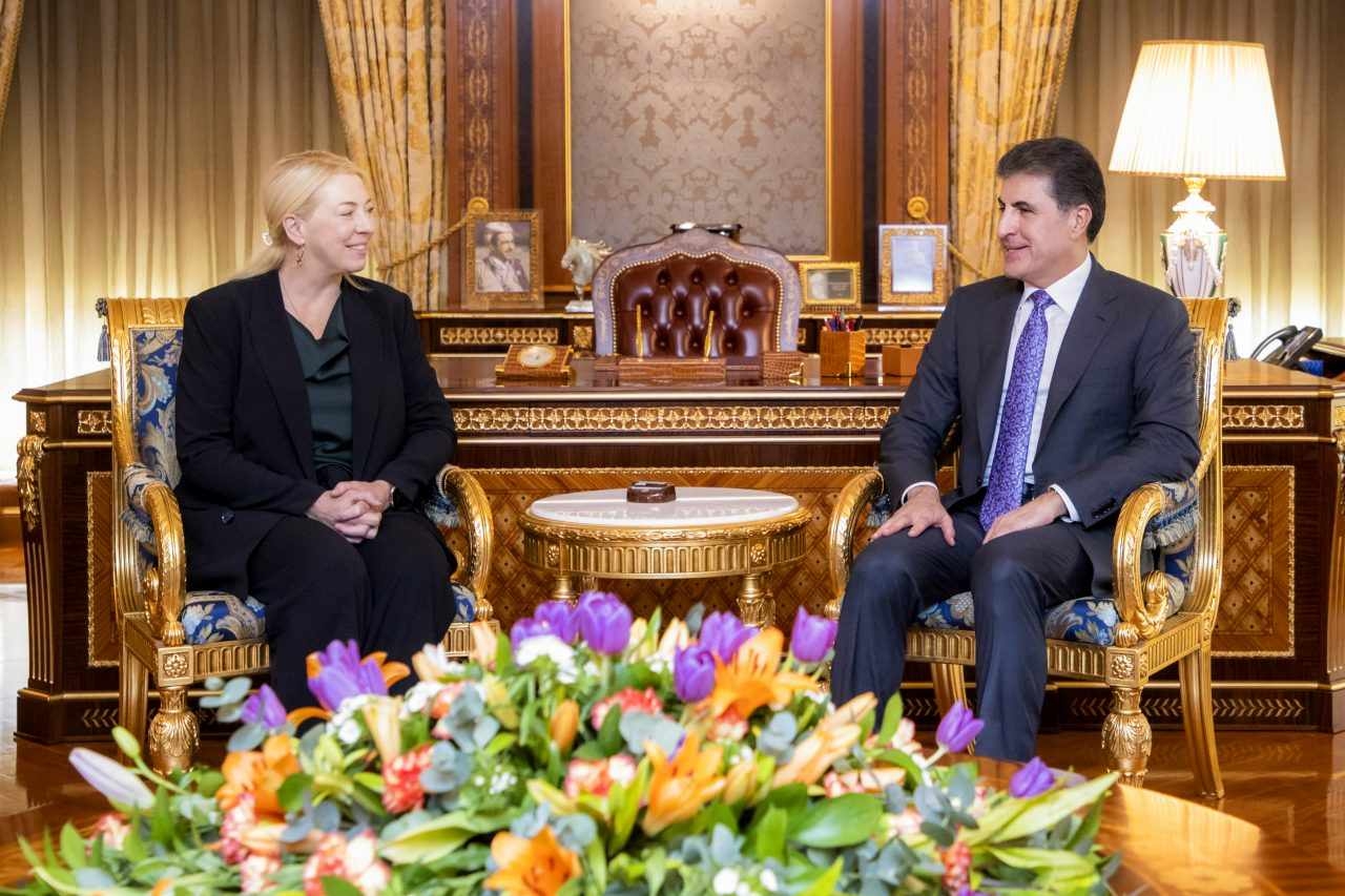 ســـه‌رۆك نێچيرڤان بارزانى پێشوازى له‌ باڵيۆزى نوێى كه‌نه‌دا له‌ عێراق كرد