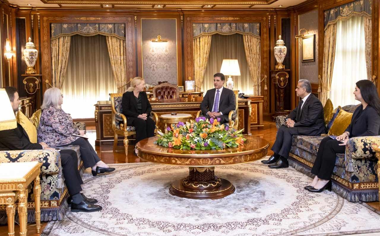 ســـه‌رۆك نێچيرڤان بارزانى پێشوازى له‌ باڵيۆزى نوێى كه‌نه‌دا له‌ عێراق كرد