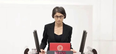 Li parlamentoyê bersiv da yên ku Kurdî û Kurdistanê înkar dikin: ‘Quzilqurt’