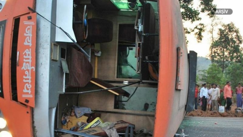 وەرگەڕانی تراکتۆرێک بووە هۆی گیانلەدەستدانی پازدە كەس