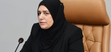 Wezîra Darayî ya Îraqê serexweşiyê li Serok Barzanî dike