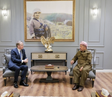 ســــەرۆک بــــارزانــــی پێشوازی لە باڵوێزی فەڕەنسا لە عێراق دەکات