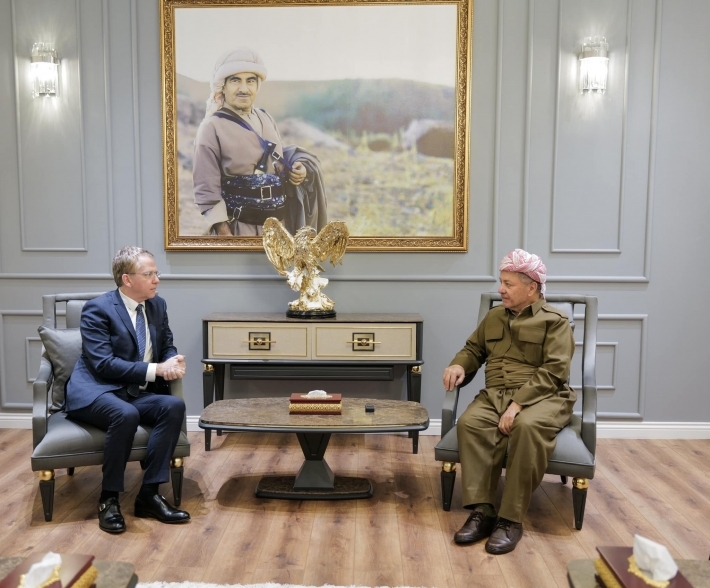 الرئيس بارزاني يبحث آخر مستجدات العراق والمنطقة مع السفير الفرنسي لدى العراق